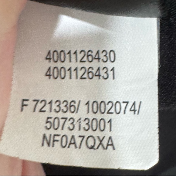 EUC The North Face Beatty Ski Waterproof Hooded Shell Jacket Black Women's XL - Picture 10 of 14